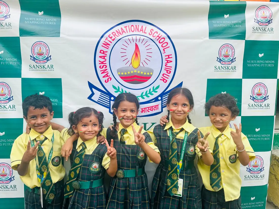 Students celebrating Independence Day at Sanskar International School Hajipur